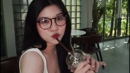 แฟนแอบถ่ายคลิปหลุดทางบ้าน เย็ดสาวไทยหีชมพูนมใหญ่บนเตียงครางเสียวหีแฉะโดนซอยแรงจนน้ำเงี่ยนแตกกระจาย