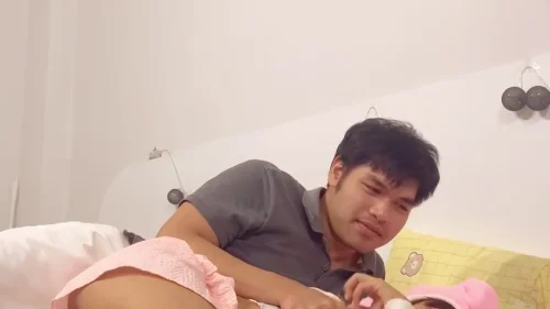 คลิปหลุดไทย boom_58 สาวขาวออร่าดีตัวน้อยห้องทำงาน ถูกแกล้งเย็ดกลางวันจริง โดนบังคับโม๊กควยซอยหีรัวจนน้ำเงี่ยนหกเลอะเต็มพื้น