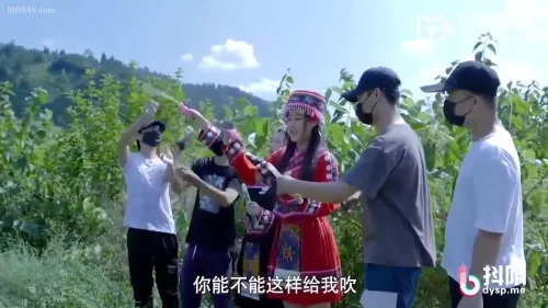 คลิปหนังโป๊จีน DYTM008 สาวจีนผิวขาวนมใหญ่หุ่นดี ถูกกลุ่มชายหื่นรุมเย็ดสดในบ้าน อมควยขย่มควยเลียหีท่าหมาสวิงกิ้งแลกคู่แตกในเสียวจัด